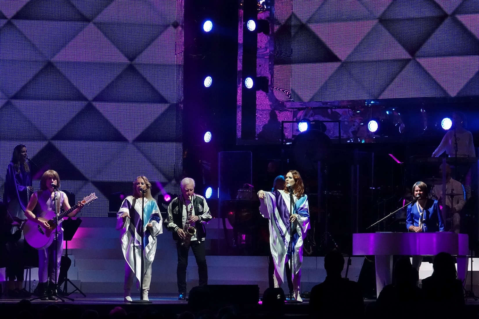 Koncert, ktorý vás zaručene roztancuje. Na Slovensko prichádza najlepšia ABBA revival show