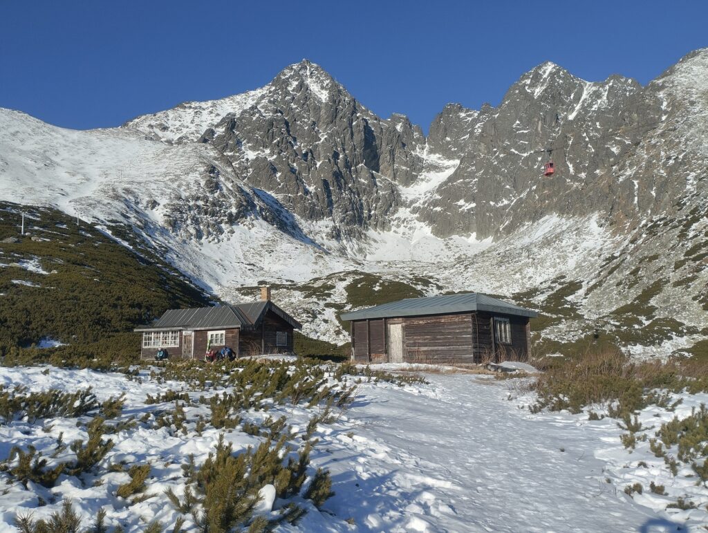 Slováci majú jasno: Kultúra v interiéri alebo externé výstavy?