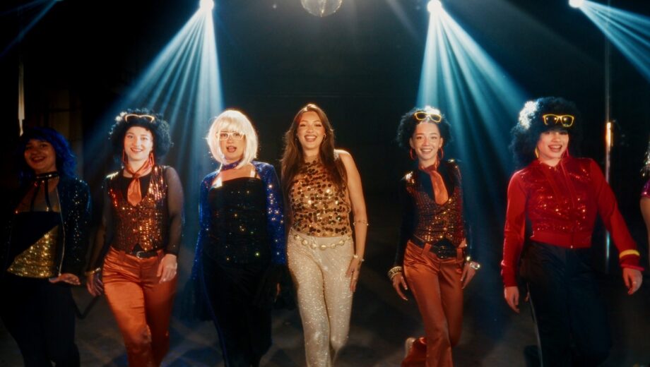 Speváčka Vanesa Horáková (17) prichádza s novou skladbou, ktorá v sebe nesie silný vizuálny aj emocionálny príbeh.