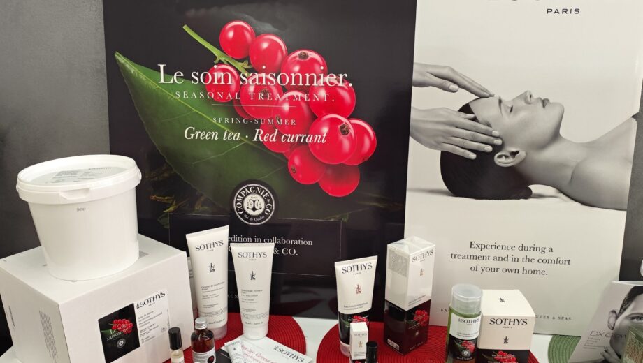 Zelený čaj – Červená ríbezľa: Jarná a letná kúra, ktorá dokáže pleť doslova „nadýchnuť“