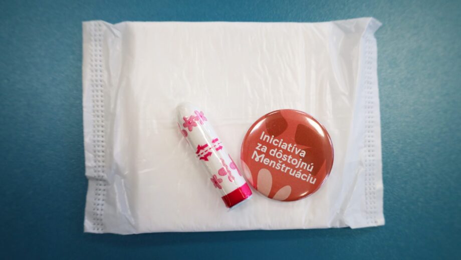 Menštruácia nie je luxus: Tesco spúšťa projekt Cyklus pomoci a upozorňuje na tichý problém tisícok žien