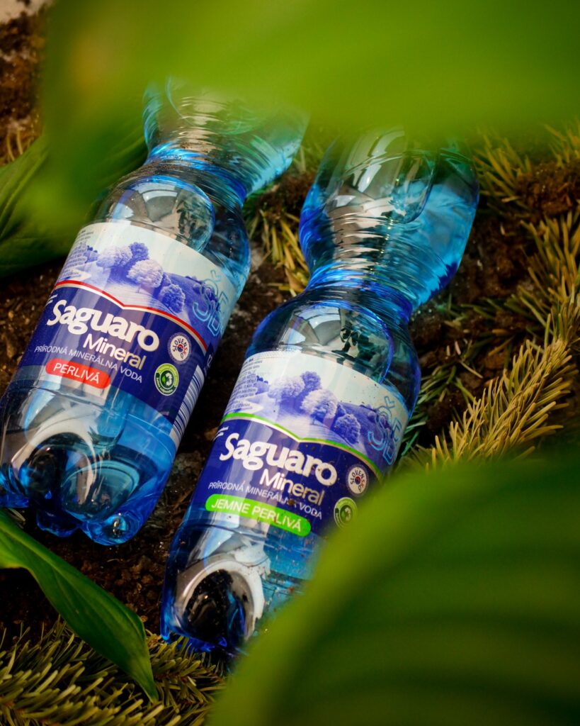 Správna hydratácia sa oplatí. Výživová špecialistka radí, ako si nastaviť pitný režim
