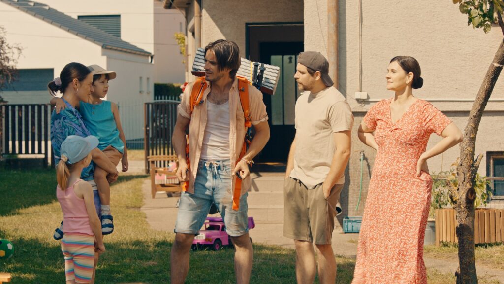 V lete opäť buchneme kavej: Najočakávanejšia slovenská komédia roku 2026 prichádza s teaserom