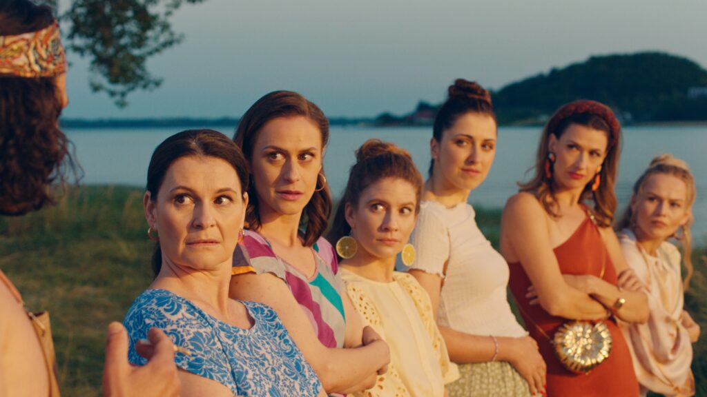 V lete opäť buchneme kavej: Najočakávanejšia slovenská komédia roku 2026 prichádza s teaserom