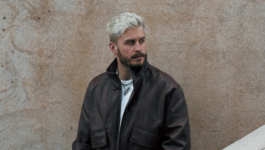 „Len vydrž a buď moja.“ Alan Murin vydáva emotívnu skladbu Just Be Mine inšpirovanú životom na cestách