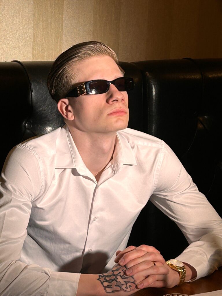 Young Caesar o novinke WIP: „V tracku odkazujem na myšlienku, že kreativitu nie je možné zabiť“
